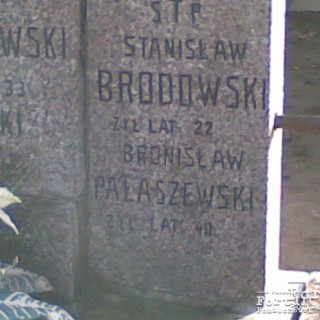 Grób na cmentarzu w Strzegocinie